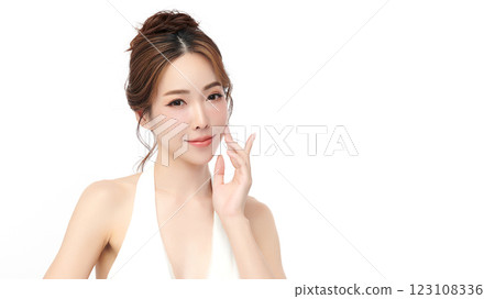 Beautiful young asian woman with clean fresh skin on white background, Face care, Facial treatment, Cosmetology, beauty and spa, Asian women portrait. 123108336