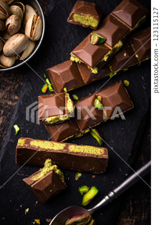 Dubai chocolate with kadayif pistachio filling 123115127