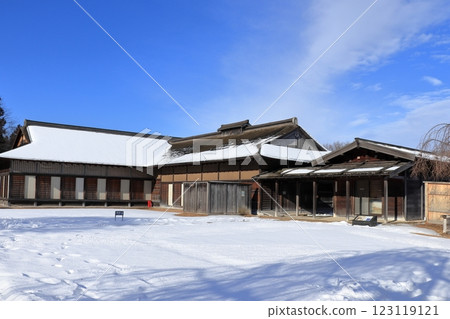 歷史遺跡:根城廣場 - 本丸遺址復原 - 日本百座城堡之一(青森) 歷史遺跡:根城廣場 - 本丸遺址復原 - 日本百座城堡之一(青森) 123119121