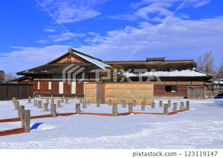 歷史遺跡:根城廣場 - 本丸遺址復原 - 日本百座城堡之一(青森) 歷史遺跡:根城廣場 - 本丸遺址復原 - 日本百座城堡之一(青森) 123119147