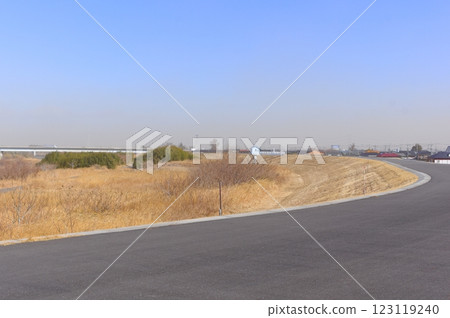 Kinugawa Cycling Road, Joso City, Ibaraki Prefecture February 2025 Kinugawa Cycling Road, Joso City, Ibaraki Prefecture February 2025 123119240