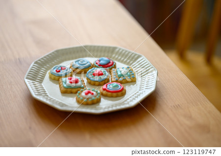 Delicious cookie 123119747