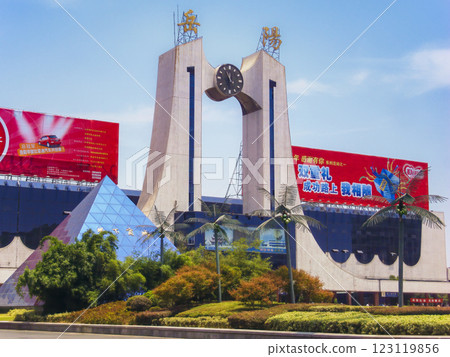Yueyang railway station, Hunan, China 123119856