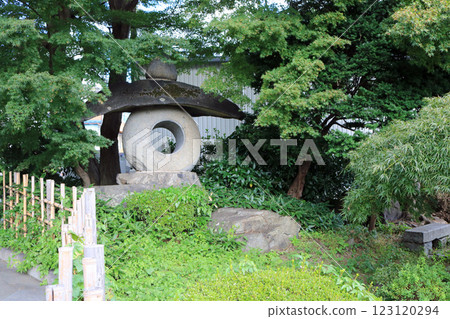 丸竹餐廳遺址的石燈籠 123120294