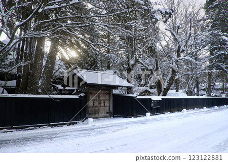Kakunodate Samurai Residence Street in winter (Semboku City, Akita Prefecture) Kakunodate Samurai Residence Street in winter (Semboku City, Akita Prefecture) 123122881