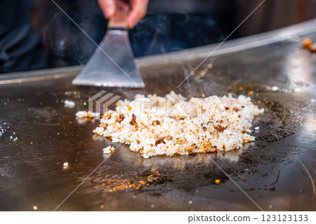 [#Cooking]鐵板燒大蒜飯 123123133