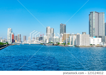 [Tokyo] Cityscape as seen from Takeshiba Pier 123124012