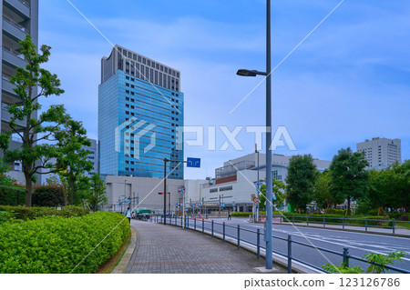 View of JR Kawasaki Station (Tower River Park, etc.) from Horikawacho Park in Saiwai Ward, Kawasaki City, Kanagawa Prefecture (Kawasaki Station West Exit Line) 123126786