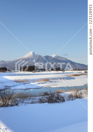 Bandai mountain in winter Bandai mountain in winter 123126955