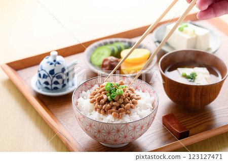 日本料理納豆飯 123127471