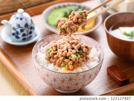 日本料理納豆飯 123127487