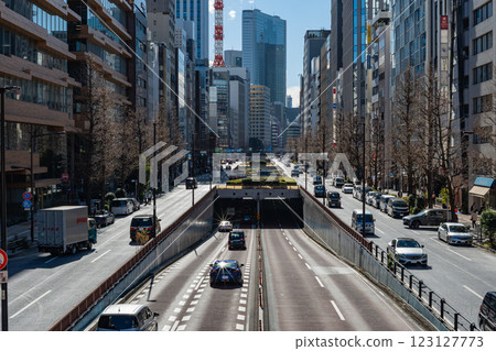 東京主幹道昭和通寶町附近地下通道南下2025.02 b-1 123127773