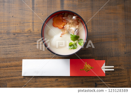 白味噌湯 123128389