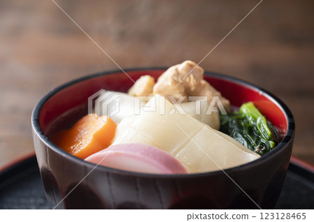 Kanto style ozoni 123128465