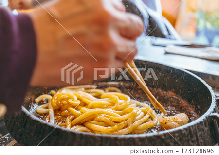 [#烹飪] 炒烏龍麵作為點睛之筆 123128696