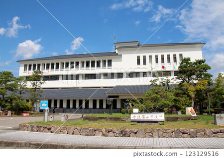 兵庫縣丹波筱山市役所 123129516