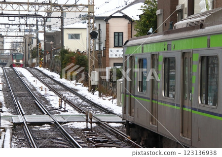 At Meidaimae Station on the Keio Line in winter (Setagaya, Tokyo) At Meidaimae Station on the Keio Line in winter (Setagaya, Tokyo) 123136938