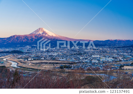 【靜岡縣】三島市與黎明富士山 123137491