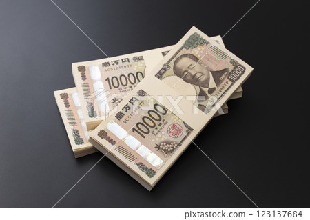 黑色背景上 300 萬日元 黑色背景上 300 萬日元 123137684