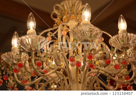 Chandelier 123138407