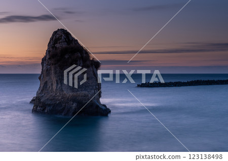 磯原海岸二島的日出 磯原海岸二島的日出 123138498
