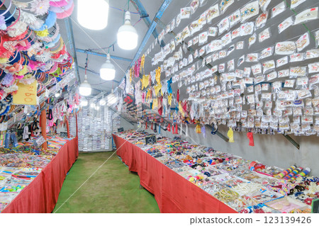 India_Amusement park stalls India_Amusement park stalls 123139426