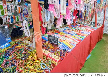 India_Amusement park stalls 123139427