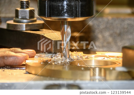 The hole boring process on NC milling machine with flat end mill tools. The hole boring process on NC milling machine with flat end mill tools. 123139544