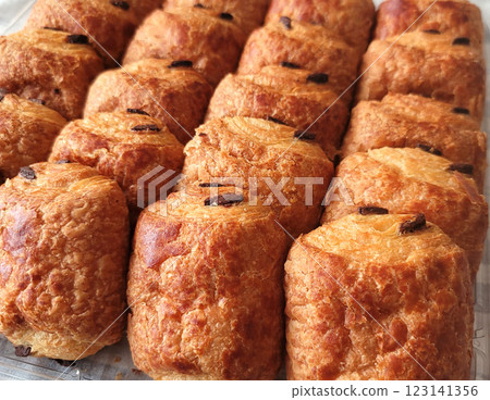 很多新鮮出爐的麵包 123141356