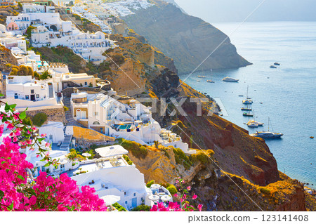 Sunset in the Oia village, Santorini, Greece. Sunset in the Oia village, Santorini, Greece. 123141408
