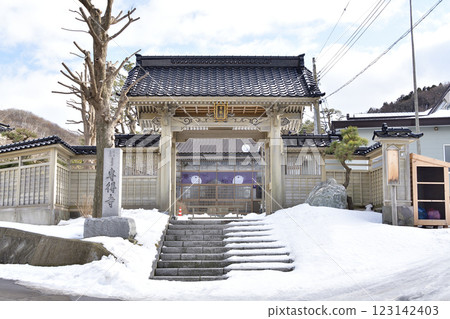 拍攝北海道乙部町清龍山仙德寺院內的冬季風景 拍攝北海道乙部町清龍山仙德寺院內的冬季風景 123142403