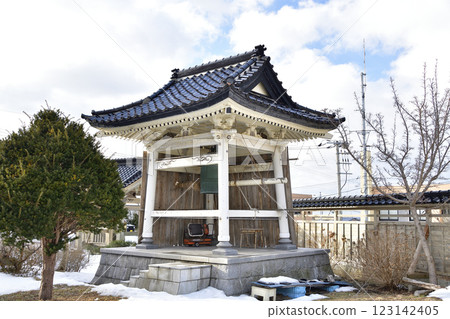 拍攝北海道乙部町清龍山仙德寺院內的冬季風景 123142405