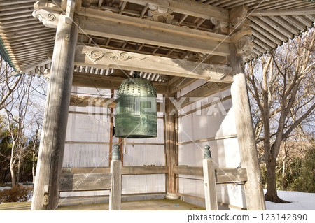 冬季拍攝北海道乙部永壽山長德寺院內景 冬季拍攝北海道乙部永壽山長德寺院內景 123142890