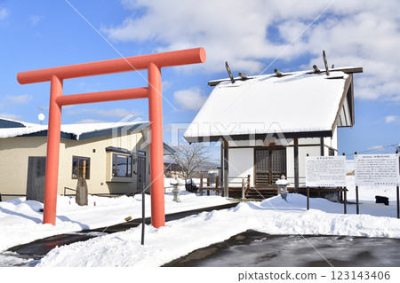 冬季拍攝北海道北斗市萩野稻荷神社的場地 123143406