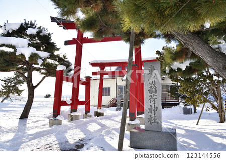冬季拍攝北海道北斗市東前稻荷神社的場地 冬季拍攝北海道北斗市東前稻荷神社的場地 123144556