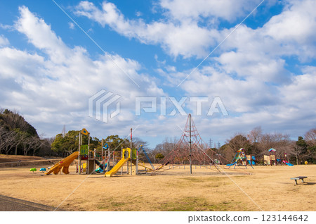 《附有遊樂設施的公園》四日市南丘陵公園（北區） 123144642