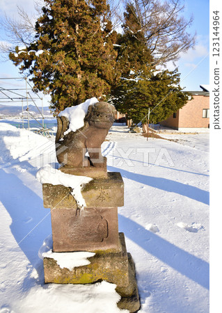 Photographing the grounds of Chiyoda Inari Shrine in Hokuto, Hokkaido in winter Photographing the grounds of Chiyoda Inari Shrine in Hokuto, Hokkaido in winter 123144964