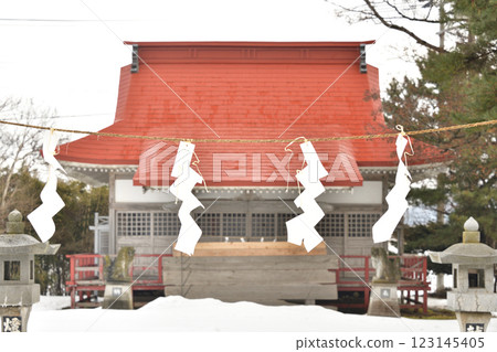 冬季拍攝北海道江差町中網正一稻荷大明神社境內的景色 123145405