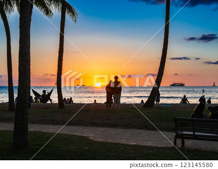 太陽套夏威夷威基基海灘 123145580