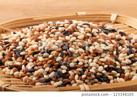 [鹿兒島縣]霧島三色米（糯米糙米） 123148105