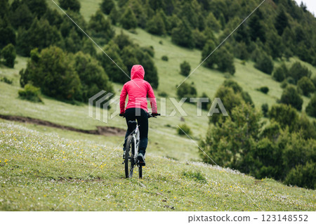 Riding mountain bike in the beautiful mountains 123148552
