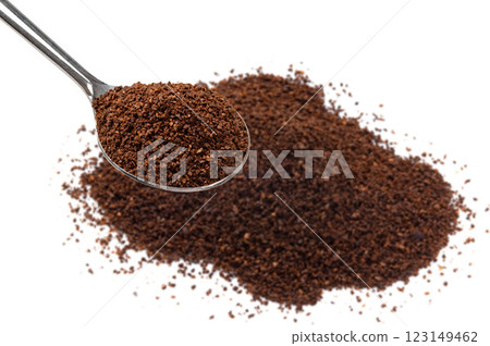 磨碎的咖啡豆 123149462