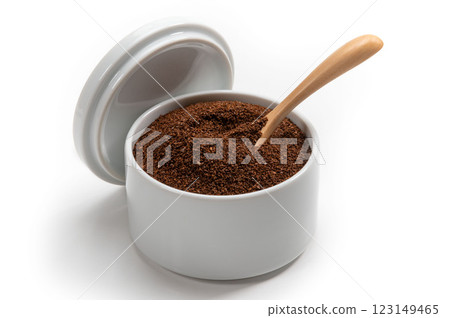 磨碎的咖啡豆 磨碎的咖啡豆 123149465