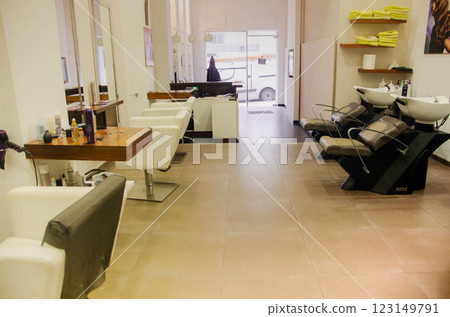 Modern Hair Salon Professional Styling Beauty Services 123149791
