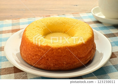 Soft egg chiffon cake 123150011