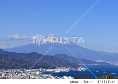 Fuji in the blue sky Fuji in the blue sky 123151932