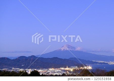 從日本平欣賞夜景和富士山 123151938