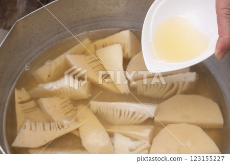 The process of making young bamboo shoots The process of making young bamboo shoots 123155227
