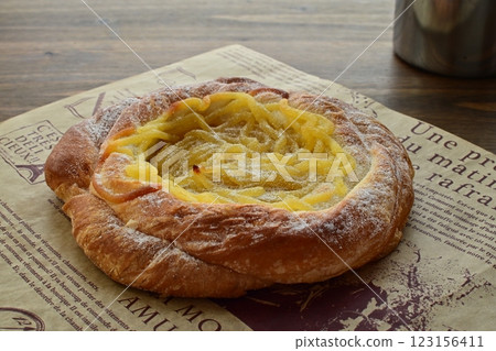 Spiral Chestnut Danish 123156411