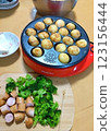 Have a takoyaki party at home using various ingredients 123156444